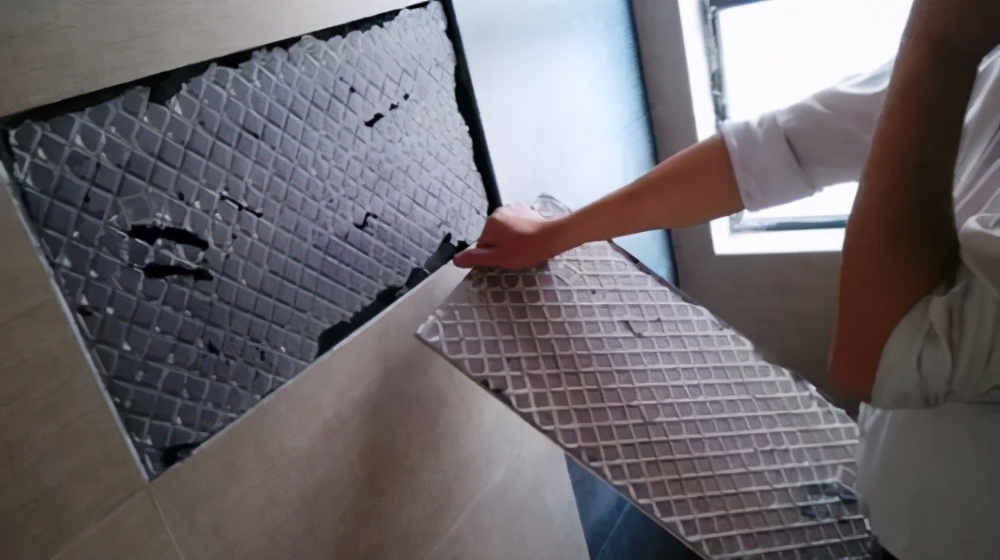 厨房瓷砖空鼓最佳补救方法是什么(厨房墙砖空鼓严重会掉下来吗?)